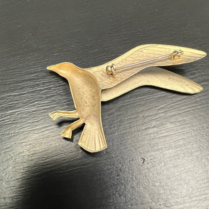 Vintage Giovanni Gold Tone Seagull Bird Brooch 2.25in