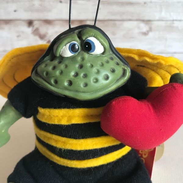 Russ Honeycomb Frog Shelf Sitter Plush Resin Frog Honey Bee With Heart