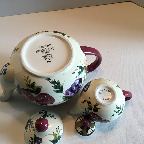 Oneida Strawberry Plaid Fruit Teapot with Matching Mini Teapot