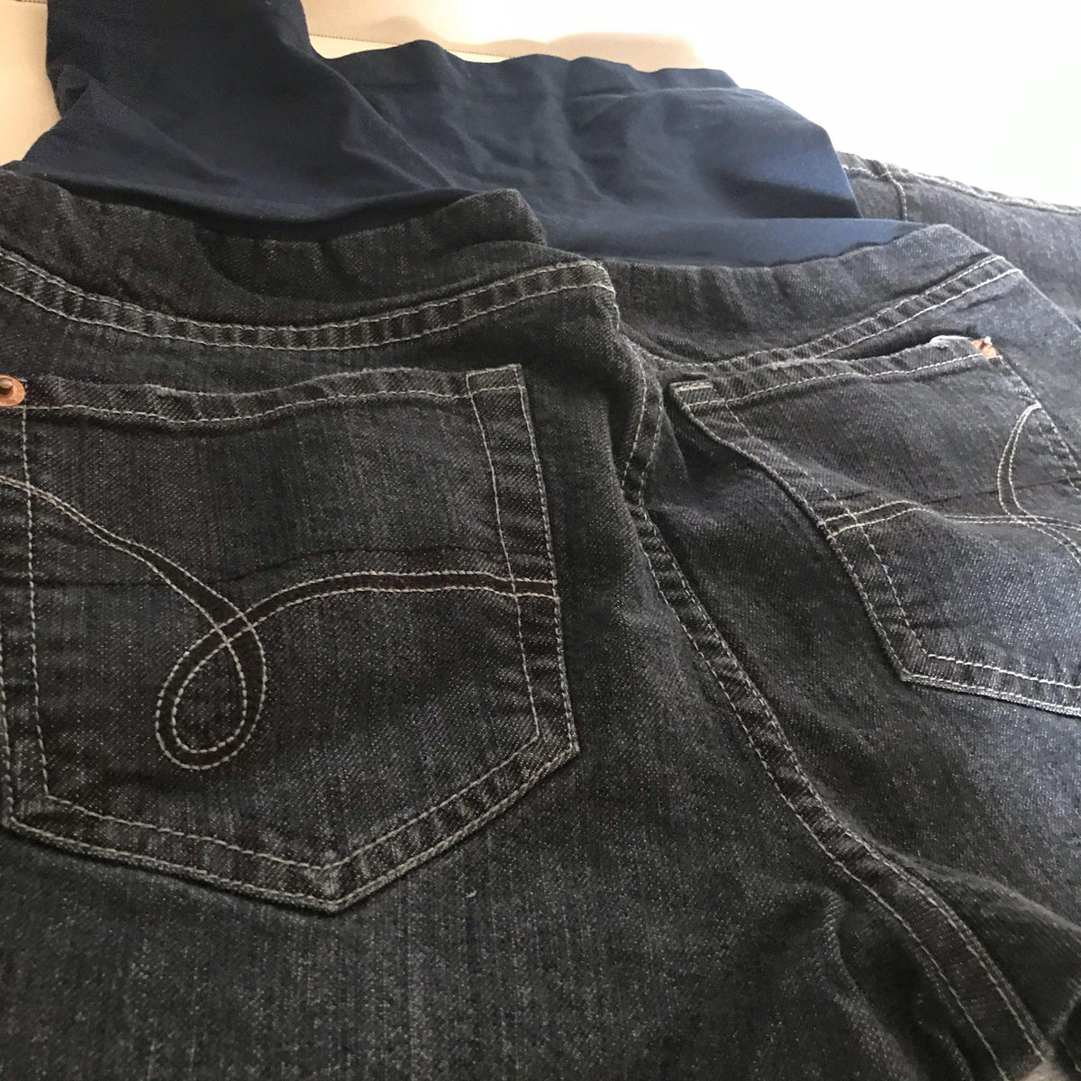 A Pea In The Pod Maternity Jeans, Full Panel Size PS-Chickenmash Farm