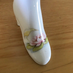 Porcelain boot with floral and bird design