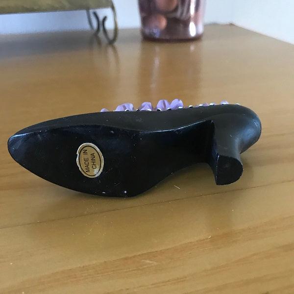 Resin miniature shoe