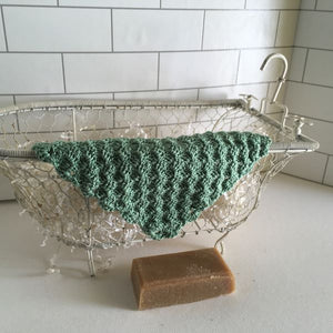 crocheted exfoliating washcloth